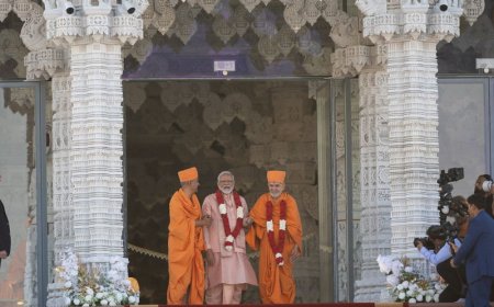 PM Modi Opens Abu Dabhi Temple as Thousands Cheer