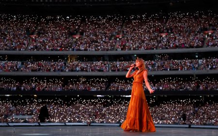 Swiftmania Sweeps Melbourne off its Feet