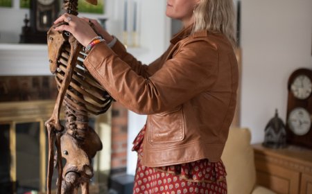 Review of 'My Dead Dad': Making one’s bones after death