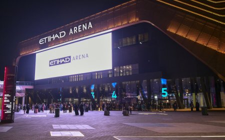 Abu Dhabi brings Football Icons to the Court - Roberto Carlos, Luís Figo, Iker Casillas, Ronaldinho, Thierry Henry and Gerard Piqué in a One-of-a-kind Game