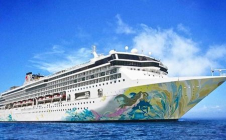 Resorts World Cruises Celebrates Maiden Sailing from Dubai