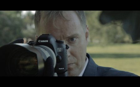 A Review of ‘Colourblind’: A mystery yarn with some colour but not too much vision