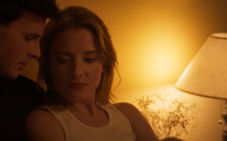 A Review of ‘Breakup Season’: A rather likeable tale about Christmas to the rescue of troubled love