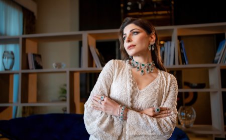 Meena Jewellers is giving away surprising gifts with Its stunning Wedding & Diwali 2025 Collection