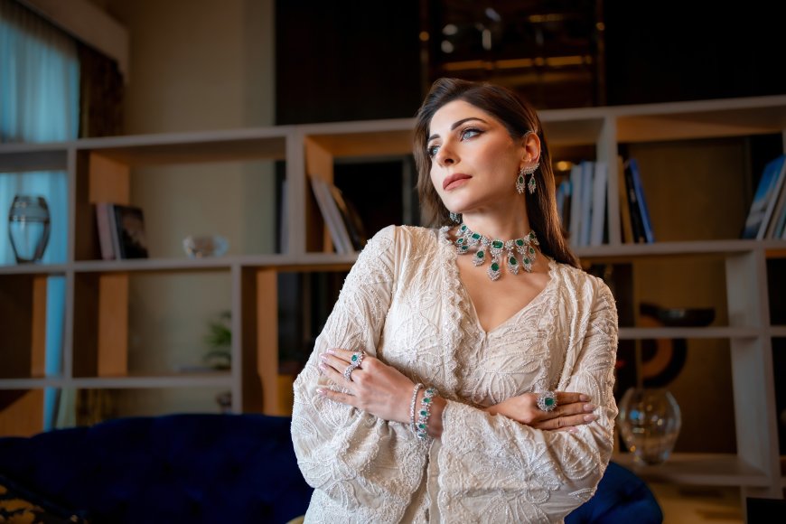 Meena Jewellers is giving away surprising gifts with Its stunning Wedding & Diwali 2025 Collection