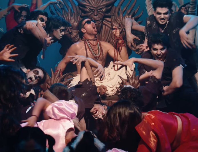 Horror of a Comedy Bhooth Bangla Once Again Reveals Akshay's Biggest Problem in Life